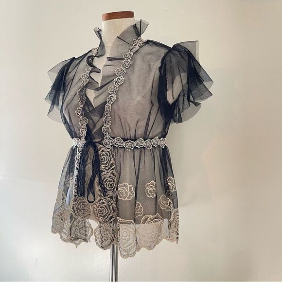 Anna Sui black Mesh embroidered ruffle top size 8 preowned RARE cottagecore - Picture 2 of 9